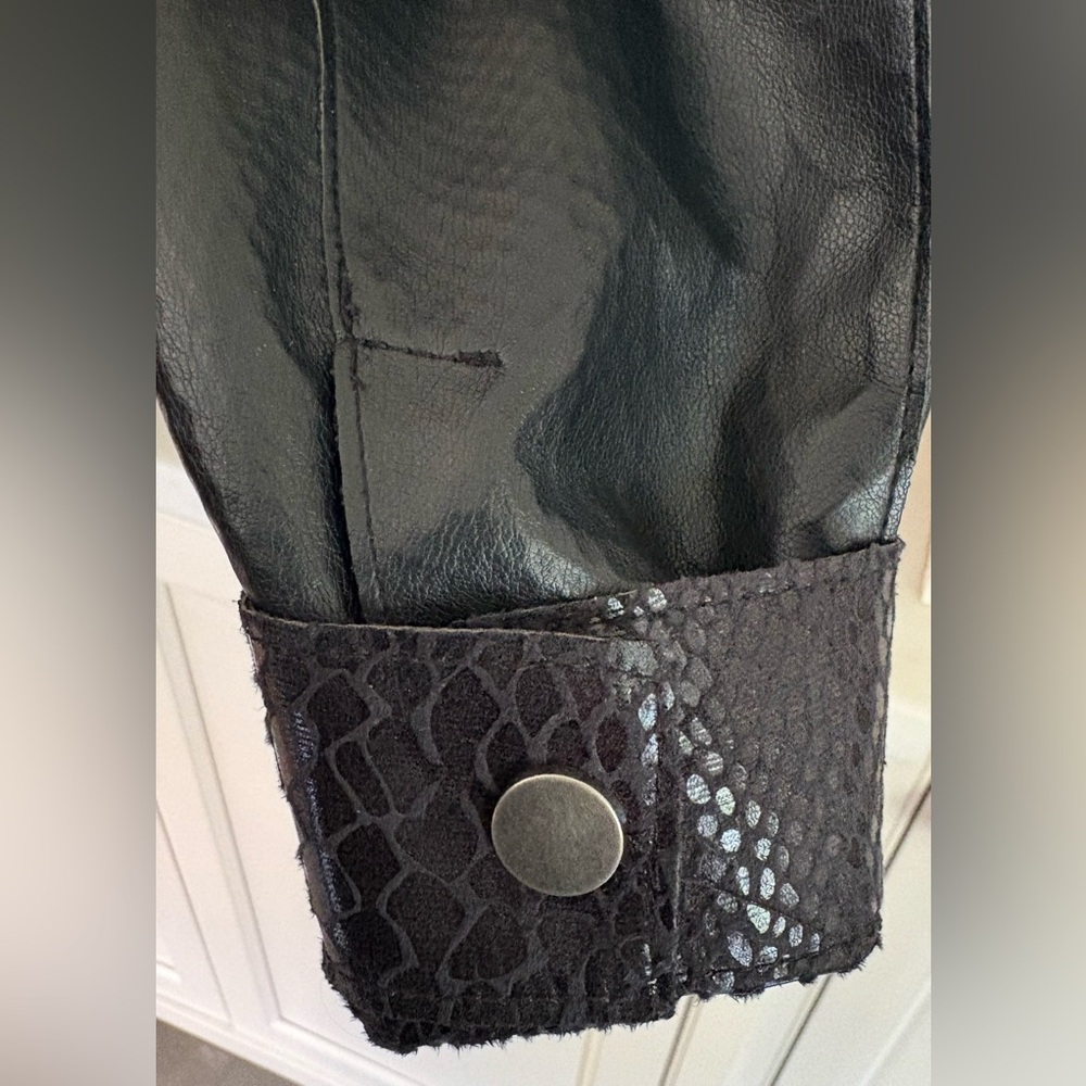 Attitudes by Renee's Reversible Faux Leather Jacket - size Small